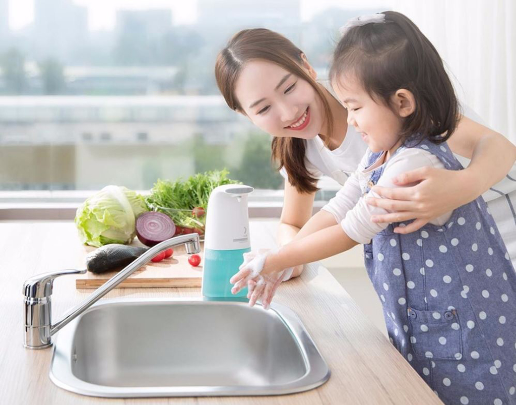 Xiaomi Auto Foaming Hand Wash5.jpg