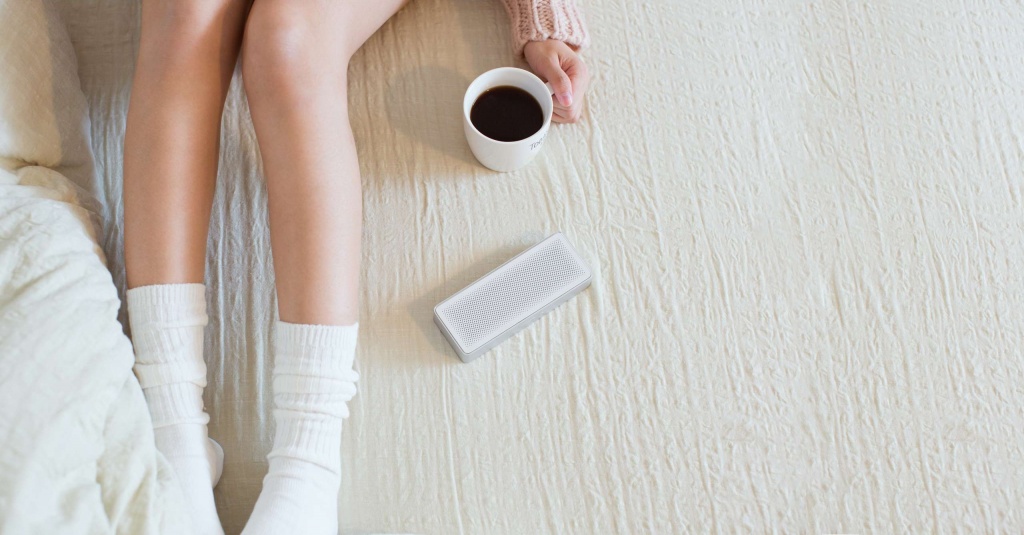 Компактная беспроводная Bluetooth колонка Xiaomi Mi Bluetooth Speaker 2 white