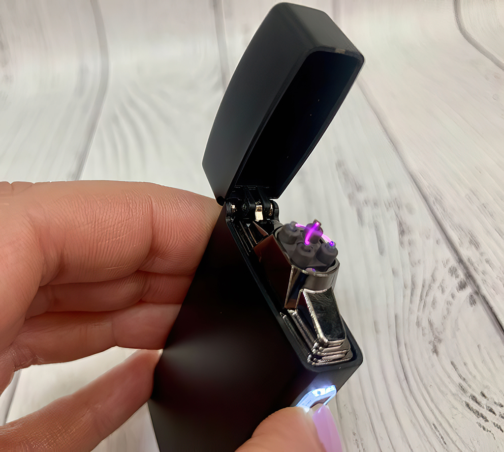 Электронная зажигалка Xiaomi Beebest L200 Black 8.jpg