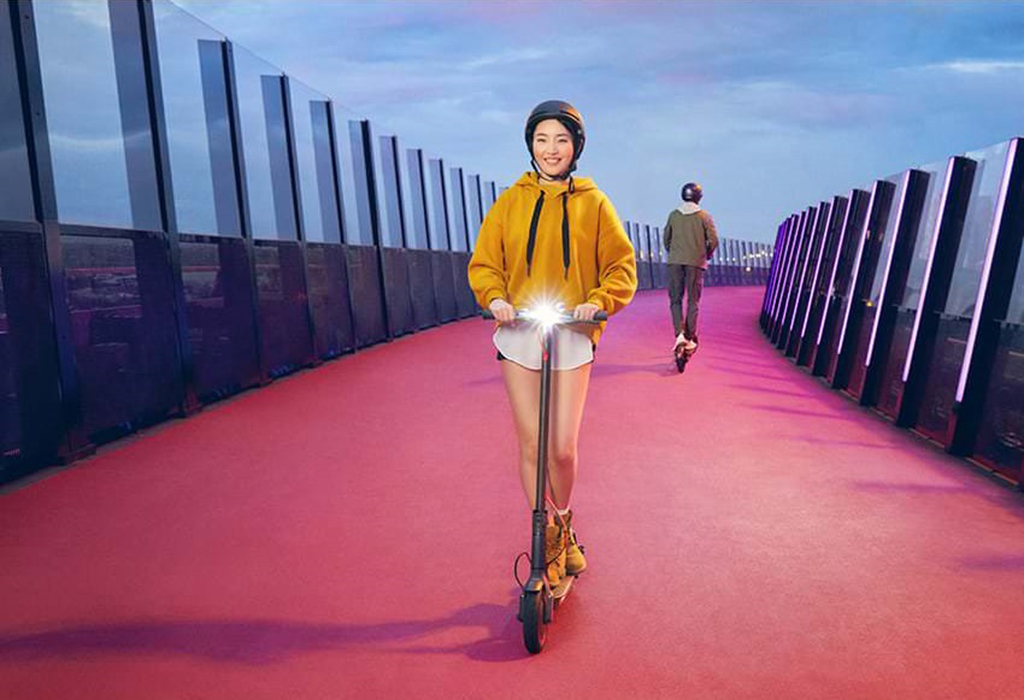 Xiaomi Mijia Electric Scooter Pro13.jpg