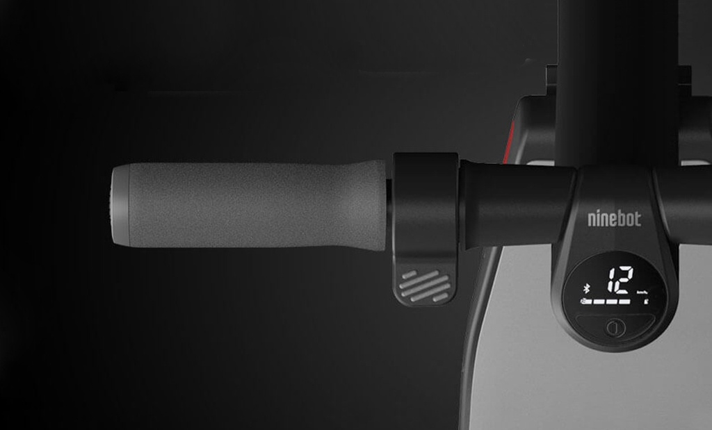 Ninebot by Segway KickScooter Es114.jpg