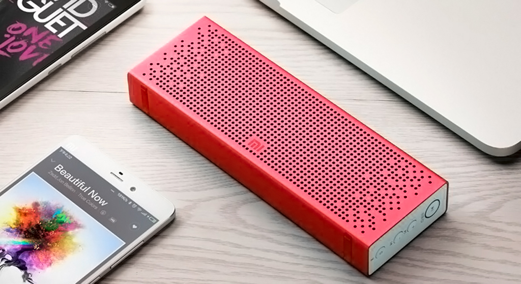 Xiaomi Mi Bluetooth Speaker обладает весом всего в 270 грамм